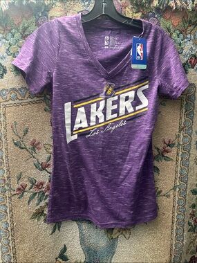 NWT lakers tops